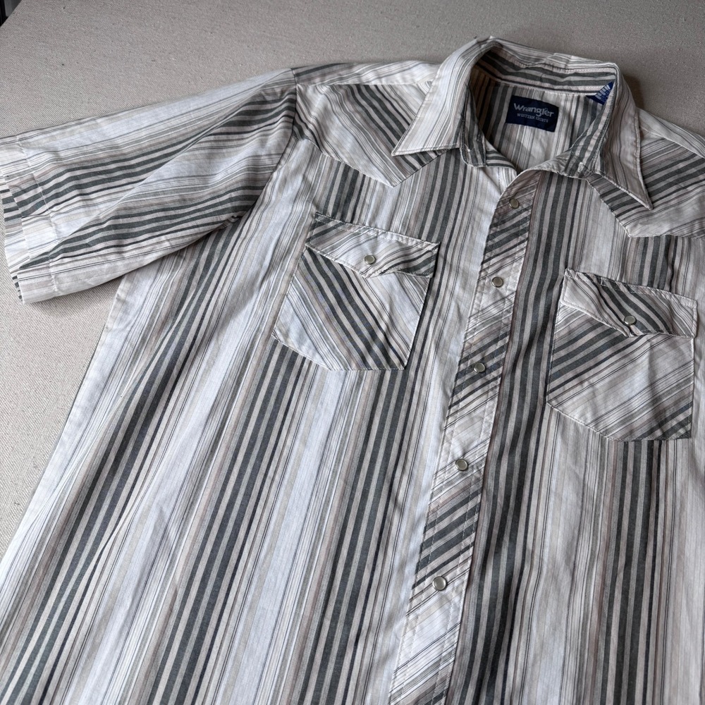Vintage Wrangler Western Shirt Mens XLT Grey Tan Striped Pearl Snap Short Sleeve